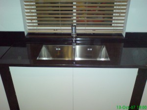 cheap granite worktop and granite vertical panels. granite supplier