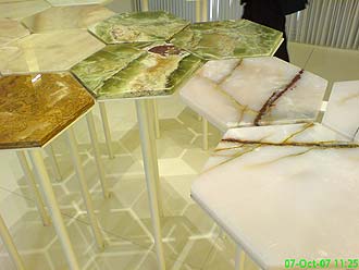 Onyx tables Beautiful granite, onyx, marble and travertine slabs. Best Suppliers of granite slabs in the world. Exquisite and exclusive granites and marbles.  London Granite at Verona Stone Fair. Fantastic and new natural stone surfaces for your granite worktops, kitchen worktops, marble tops, travertine floors and shower/Jacuzzi enclosures.